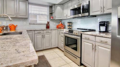 Captain's Cove By Teeming Vacation Rentals