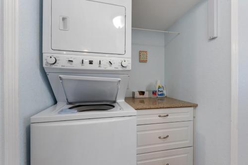 Apartamento Fabulous Upscale Condo Just Steps To The Beach Dr204