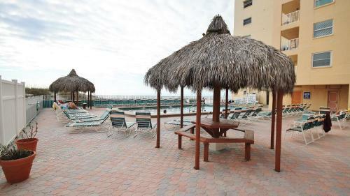 Holiday Villas III By Teeming Vacation Rentals