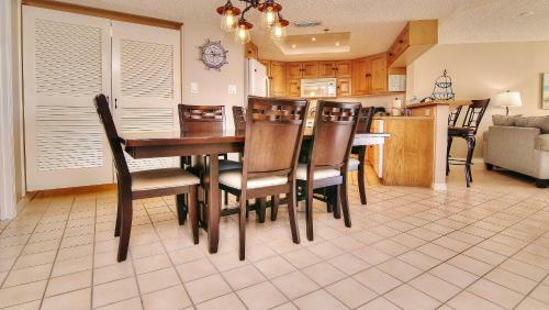Beach Palms By Teeming Vacation Rentals