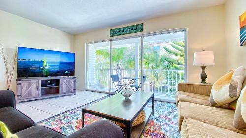 Beachside Villas 204b By Teeming Vacation Rentals