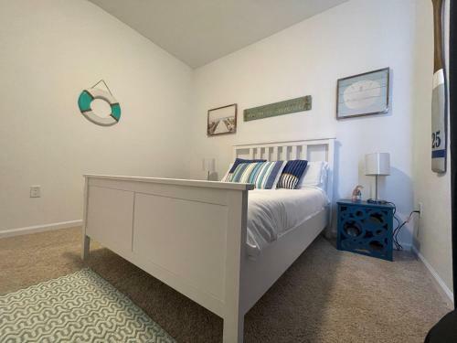 New 3br Spacious & Lux Beach House Theme By Air Base Miami
