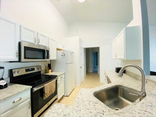 Southern Comfort Home In Southern Dunes Golf! Home