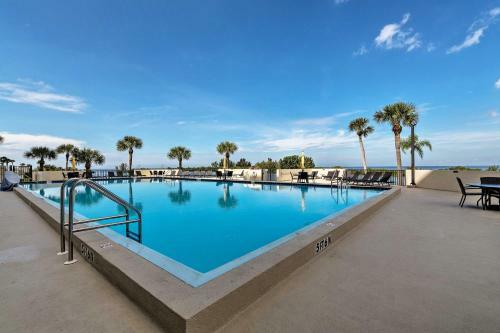 Apartamento Hudson Resort Condo With Private Beach Access!