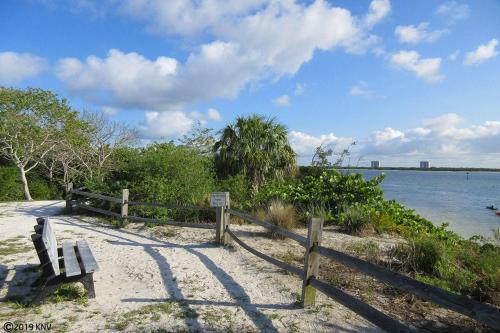 Eden House 306 By Kathy Nesbit Vacations