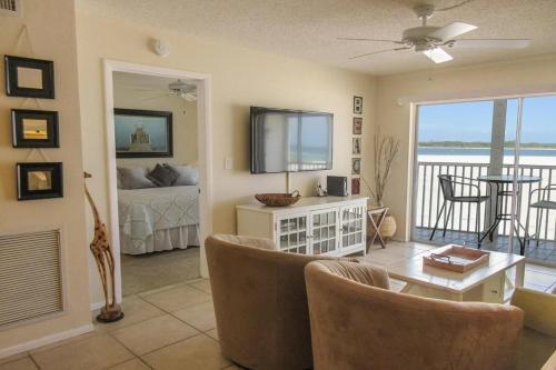 Castle Beach 302 By Kathy Nesbit Vacations