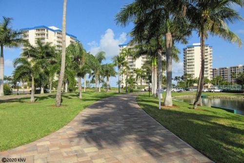 Estero Beach & Tennis 105b By Kathy Nesbit Vacations