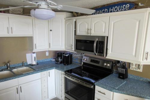 Estero Beach & Tennis 701b By Kathy Nesbit Vacations