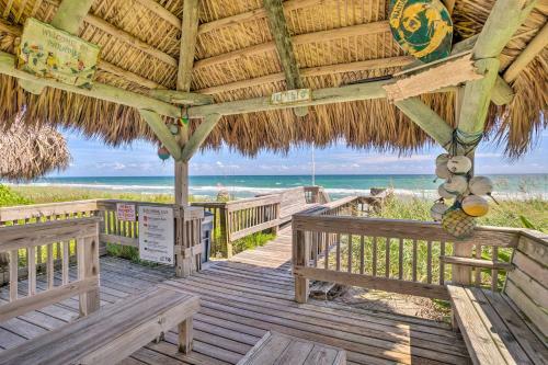 Apartamento Oceanfront Jensen Beach Condo - Golf Nearby!