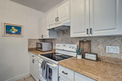 Coastal Jupiter Oasis Less Than 3 Miles To Beaches!