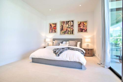 Sleek And Chic Waterfront Home With Private Pool!