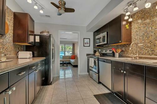 Wilton Manors Cottage 4 Bd 4 Bth W/2 Private Pools
