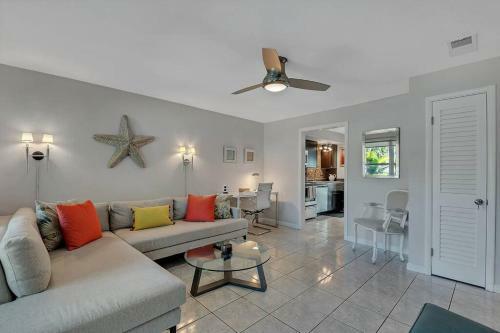 Wilton Manors Cottage 4 Bd 4 Bth W/2 Private Pools