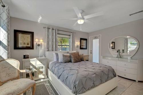 Wilton Manors Cottage 4 Bd 4 Bth W/2 Private Pools
