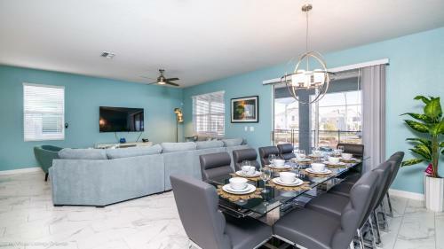 Villa Disney-champions Gate Resorts 8br/5baths/pool/spa