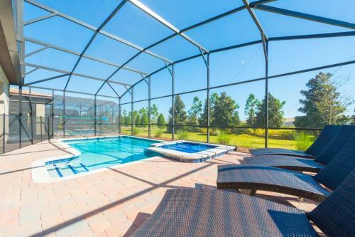 Champions Gate Grand Escape - Six Bedroom Home