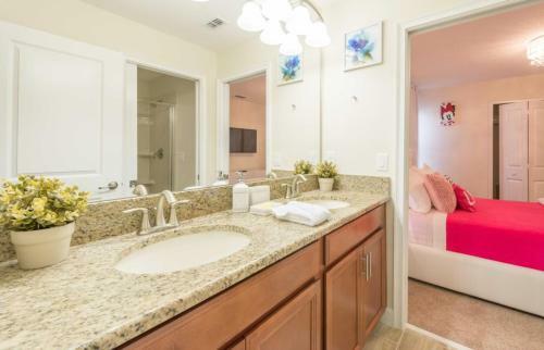 Champions Gate Grand Escape - Six Bedroom Home