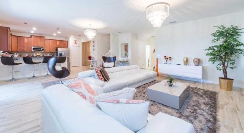 Champions Gate Grand Escape - Six Bedroom Home