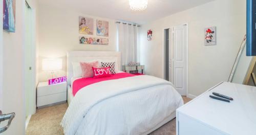 Champions Gate Grand Escape - Six Bedroom Home