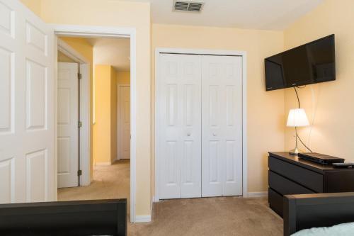 Villa 5 Bedroom Home At Highlands Reserve 157