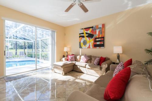 Villa 5 Bedroom Home At Highlands Reserve 157