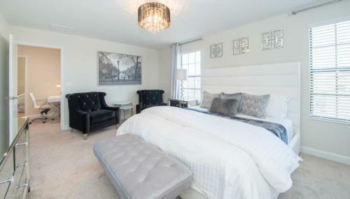 Champions Gate Sunny Days Getaway - Six Bedroom Home