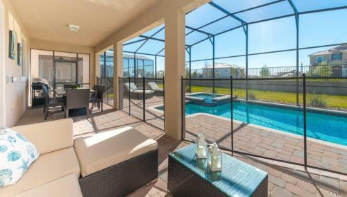 Champions Gate Sunny Days Getaway - Six Bedroom Home