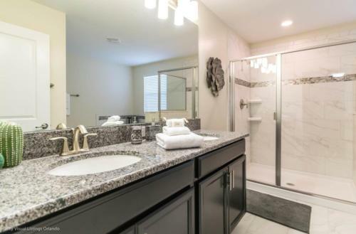 Lifetime Memories In Bristol Vacation Home