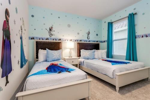 South Facing Pool Spa, Game Room Home Is Loaded! Villa