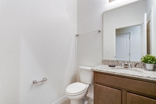 South Facing Pool Spa, Game Room Home Is Loaded! Villa