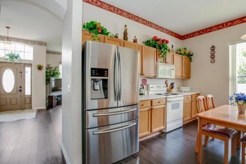 Golfer's Delight In Highland's Reserve! Villa