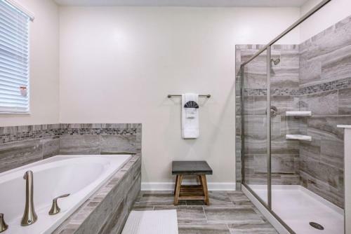 Undeniable Luxury - 8 Bdm Champions Gate Villa Villa