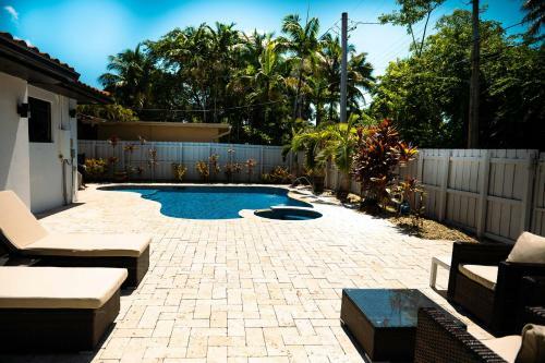 Villa Modern Newly Renovated Boho Beach Home With Heated Pool