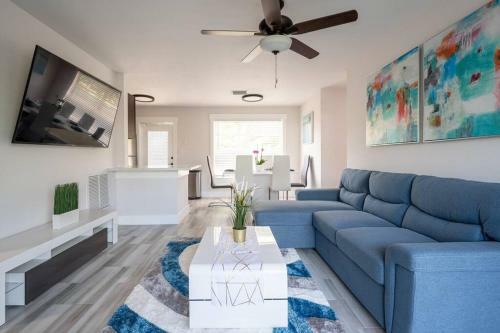 Supervilla - 3br 2ba - Jacuzzi - Brand New House!