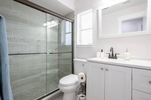 Supervilla - 3br 2ba - Jacuzzi - Brand New House!