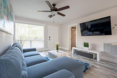 Supervilla - 3br 2ba - Jacuzzi - Brand New House!