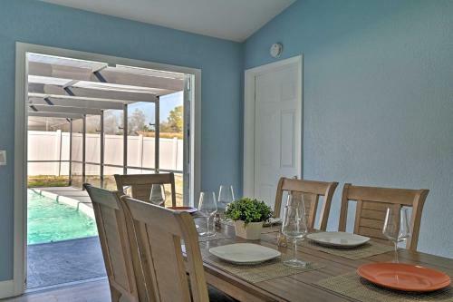 Port Richey Getaway With Lanai, Pool And Grill!