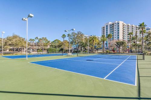 Apartamento Modern Resort Condo With Balcony - Walk To Beach!