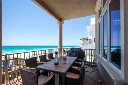 Gulf Paradise By Destin Getaways