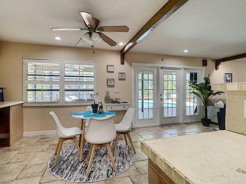 Villa Entire House* Luxurious Home,heated Pool*