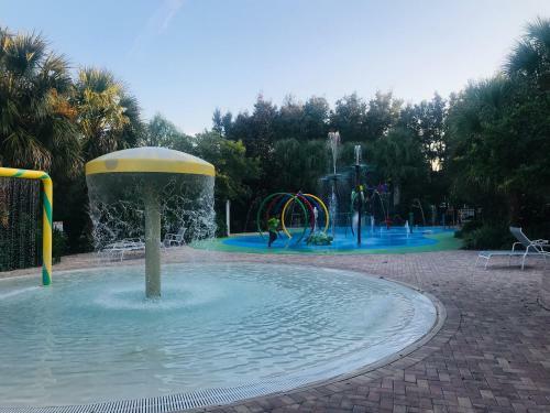 Beautiful 3 Bedroom Apartment Minutes From Disney!
