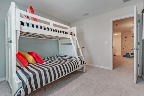 1545carey Townhouse