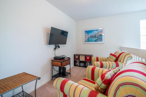 1219 Gorgeous Home W/3-master's*games Rm*themed Rm