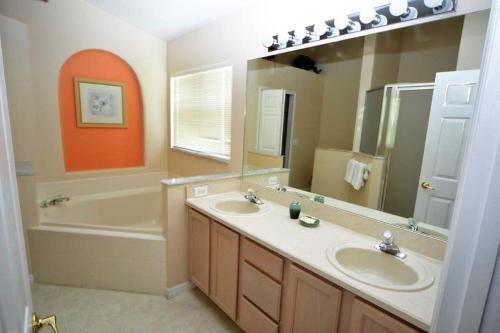 Professionally Managed Pool Home By Elite Vacation Homes