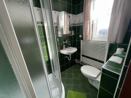 Hostal Pension Hones