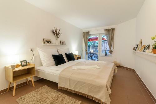 Apartamento Sch�ne, Ruhige Souterrainwohnung Mit Eigener Terrasse