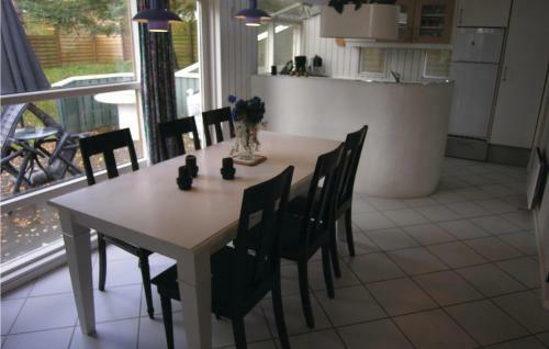 Holiday Home Bl�mejsevej Dronningm�lle X