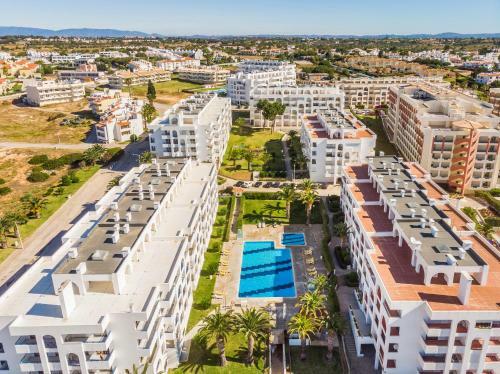 Apartamento Quinta Das Palmeiras Pool & Beach In P�ra
