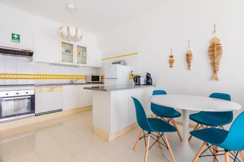 Apartamento Quinta Das Palmeiras Pool & Beach In P�ra