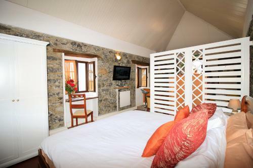 Hostal Casa Velha D Fernando E Casa Av� Augusta